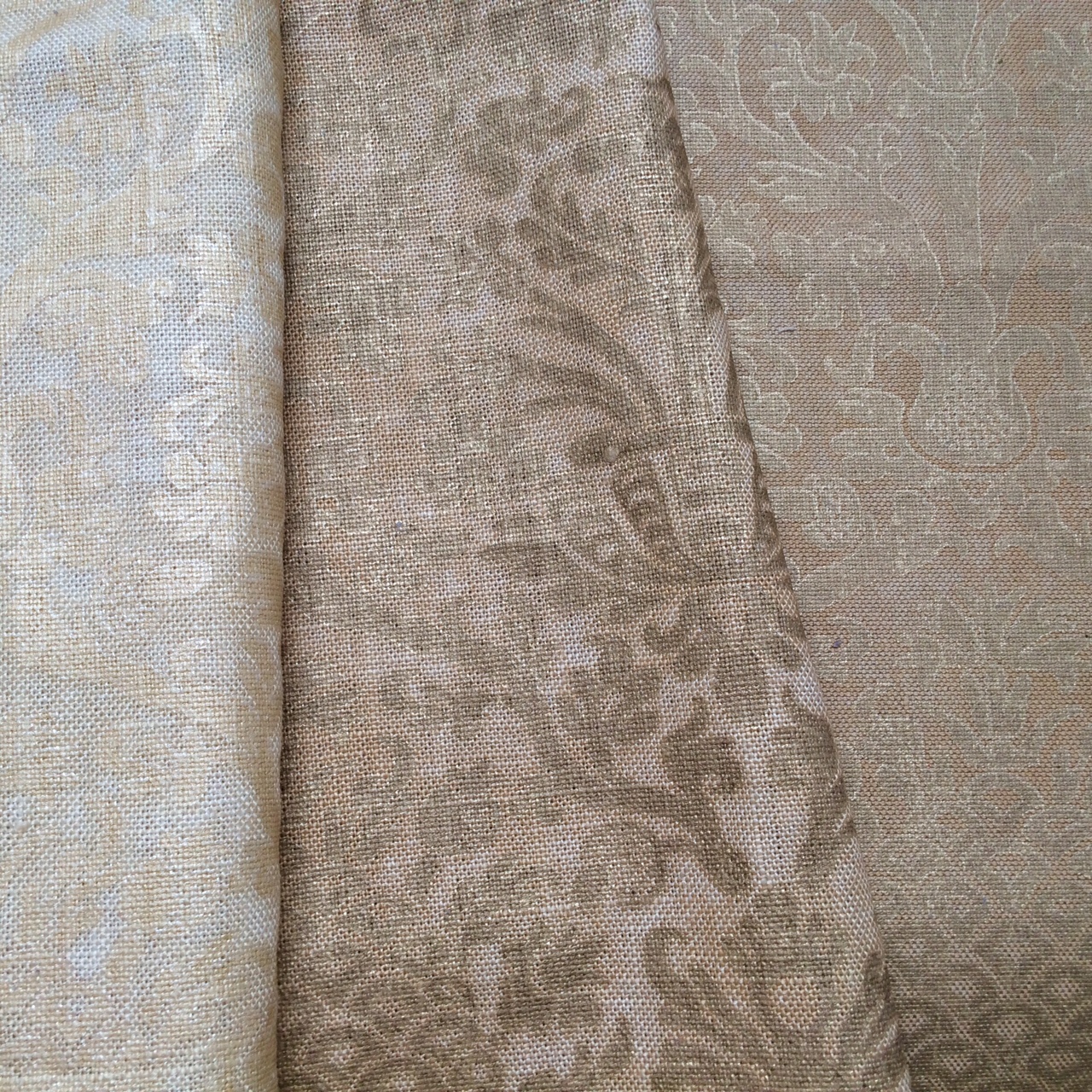 TWIGS L'ananas printed in Italy on linen